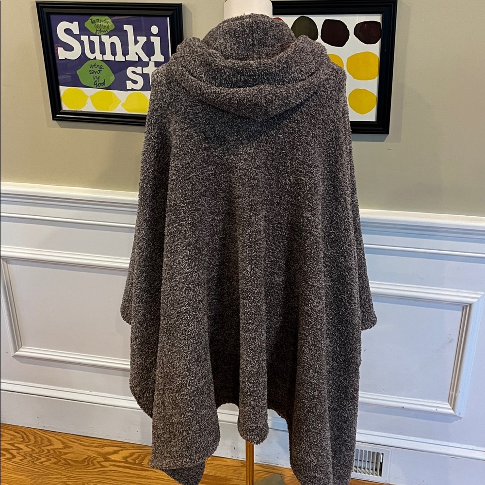 Kashwere Hooded Blanket Poncho - Picture 3 of 5